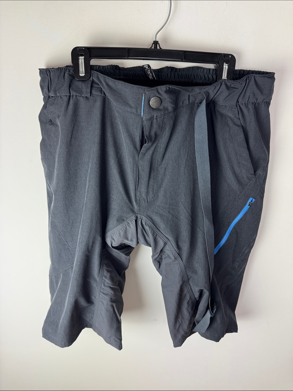 Endura Bike Shorts - Men's XL